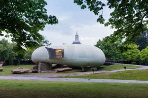 53a972bdc07a80a3930001fe_smiljan-radic-s-serpentine-pavilion-opens_1-530x353