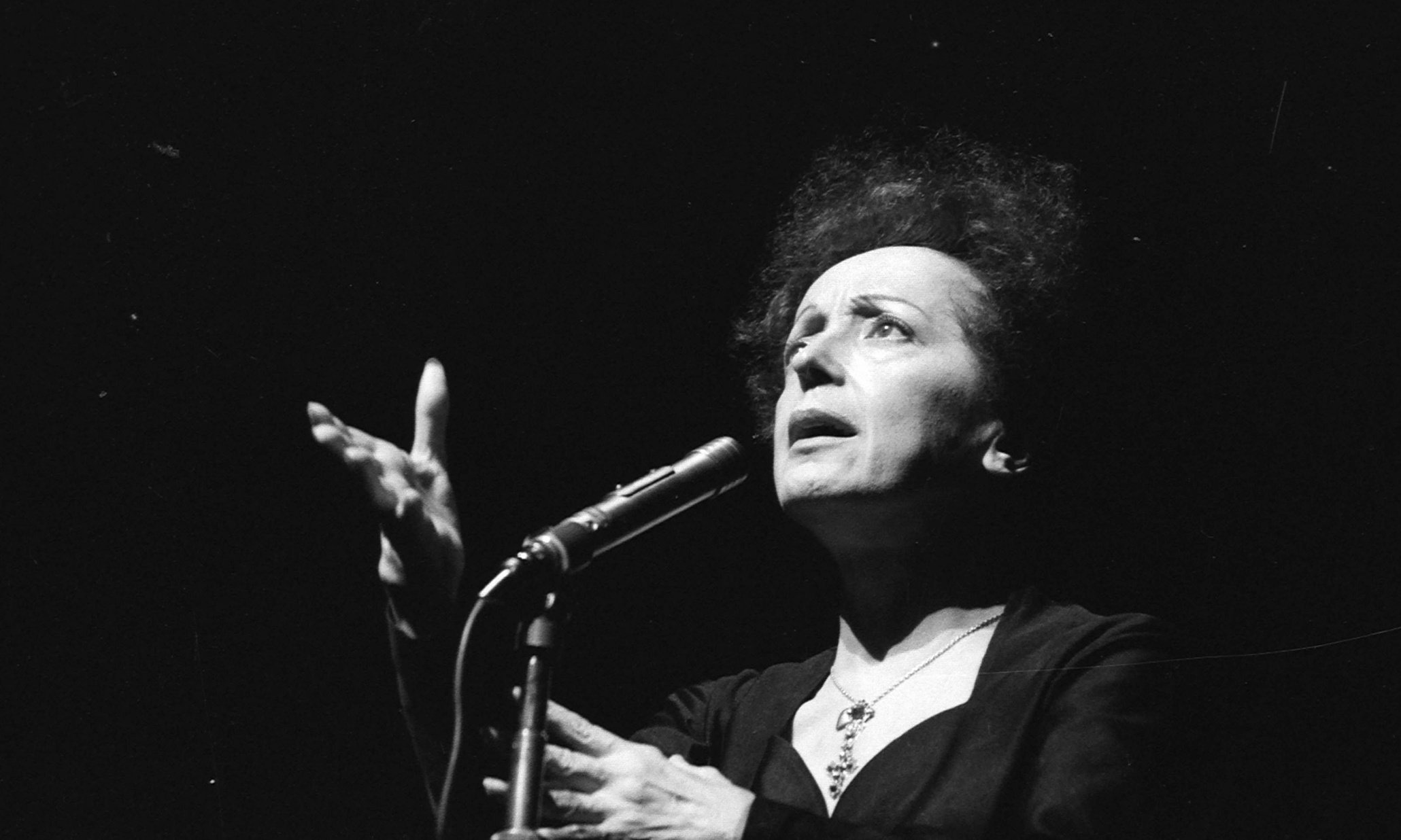 Küçük Serçe: Edith Piaf 100 Yaşında