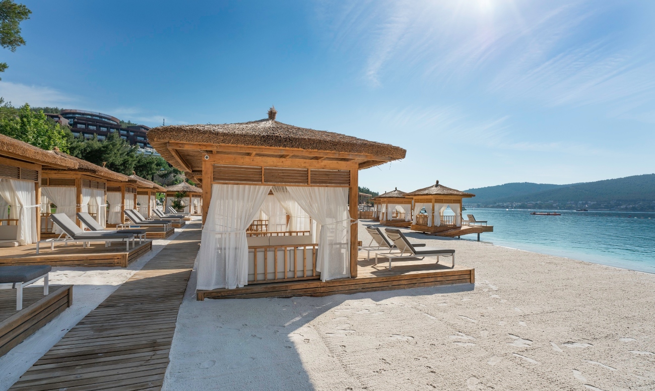 YAZIN KEYFİ TITANIC DELUXE BODRUM’DA ÇIKAR