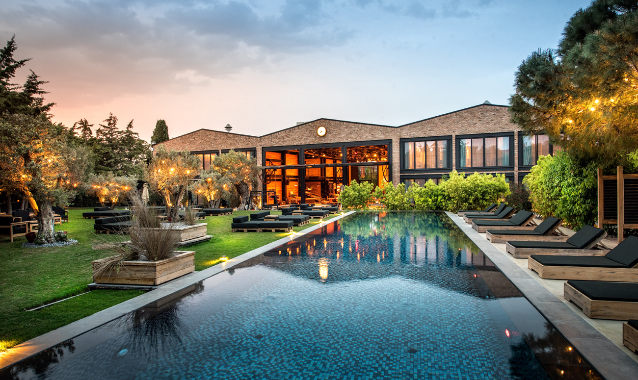 DÖRT MEVSİM ALAÇATI: THE STAY WAREHOUSE