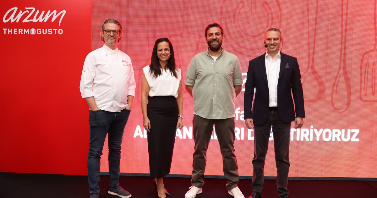 Arzum Çok Fonksiyonlu Akıllı Mutfak Robotu Thermogusto’yu Şef Maksut Aşkar Eşliğinde Tanıttı